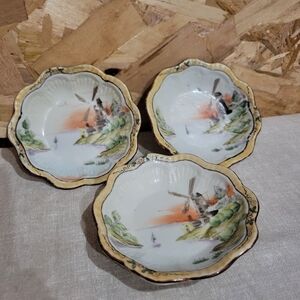 Hand Painted Trinket Bowls (set of 3) Japanese